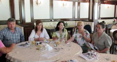 Stire din Social : Revistă și film  de promovare  a Satului de Vacanță