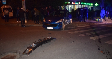 VIDEO. A spulberat totul în cale și a intrat cu mașina într-o farmacie, mort de beat. "Duceți-vă dracului. Am făcut foarte bine ce am făcut" - 6
