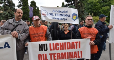Stire din Economie : Astăzi se decide soarta Oil Terminal