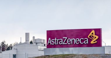 Vaccinul anti-Covid-19: AstraZeneca reia testele în Marea Britanie