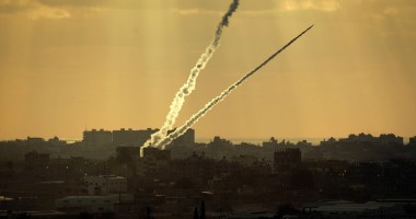 Stire din Actualitate : Noi tiruri de rachetă lansate spre Israel