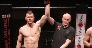 Condamnat pentru un atac cu toporul în România, a devenit luptător MMA în Marea Britanie