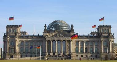Stire din Actualitate : Atac cibernetic  asupra Bundestag-ului