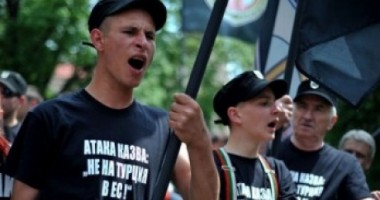 Stire din Actualitate : Extremiștii bulgari atacă România. Demonstrație la Sofia împotriva "pretențiilor teritoriale"