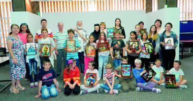 Stire din Diverse : Atelier de pictură icoane pe sticlă la Mangalia