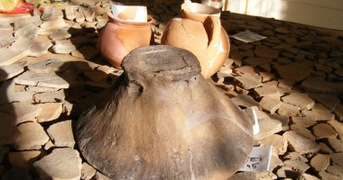 Din "comorile" Dobrogei: ulcioare de vin,  oale de grâne sau biberoane din Roma antică - 5