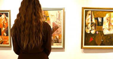 Stire din Cultură-Educație : O nouă serie de ateliere de studiu și creație artistică, pentru adulți, la Muzeul de Artă Constanța