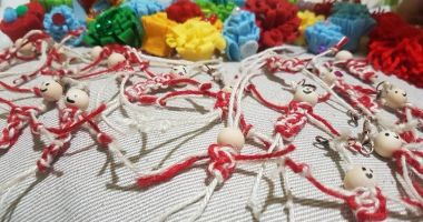 Stire din Cultură-Educație : Ateliere pentru copii, de creat mărțișoare, pe strada Ștefan cel Mare din Constanța