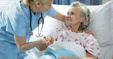 Stire din Sănătate : Ateliere profesionale  pentru asistentele medicale  din Constanța