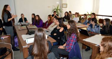 Stire din Cultură-Educație : Atelier intercultural la Muzeul de Artă