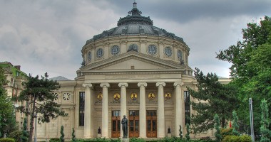 Stire din Economie : BNR lansează iarăși un set de monetărie. Vezi cu ce ocazie