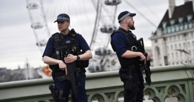 Stire din Actualitate : Atentat în Londra! Sunt cel puțin cinci persoane rănite