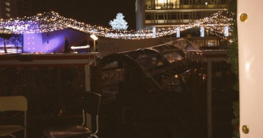 UPDATE. GALERIE FOTO-VIDEO / TEROARE LA BERLIN! Un camion A INTRAT ÎN MULTIME, la un târg de Crăciun. 9 morți și peste 50 răniți - 6