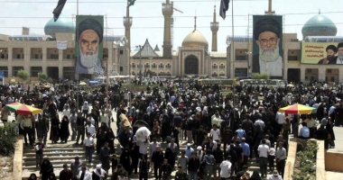 Stire din Actualitate : Atentate la mausoleul ayatollahului Khomeini și la parlamentul iranian