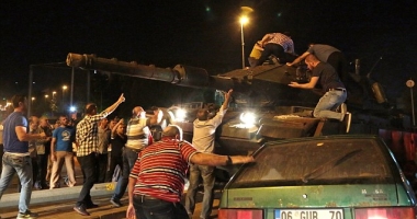 ATENȚIE, IMAGINI ȘOCANTE. Cum sunt "pedepsiți" militarii turci care au participat la tentative de lovitură de stat - 18