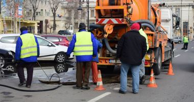 Atenţie, constănţeni! Trafic îngreuna pe bulevardul Mamaia. Se lucrează la conductele de apă