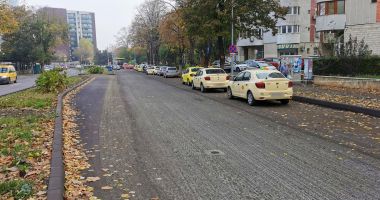 Stire din Social : Atenţie, constănţeni! Trafic restricţionat, joi noapte, pe bulevardul Mamaia. Se toarnă asfalt