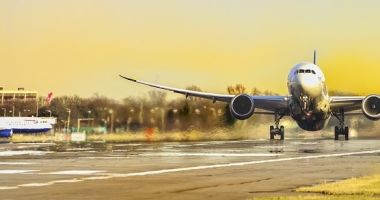 Stire din Eveniment : Aterizare de urgență pe Aeroportul Otopeni, în urma unei alerte medicale