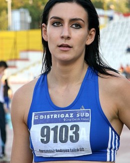 Stire din Sport : Andreea Ogrăzeanu, nou record la 100 m