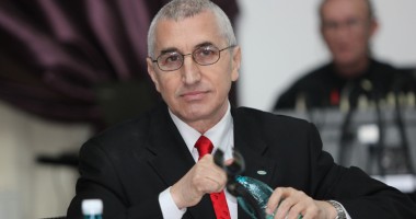Stire din Sport : Recordurile lui Ilie Floroiu, nedoborâte de 35 de ani!