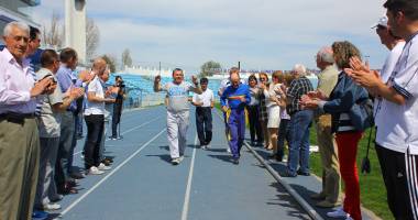 Galerie foto. Atletism: Ioan Veliciu, sărbătorit pe pista de atletism - 6