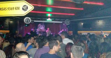 Stire din Cultură-Educație : Atmosferă incendiară la concertul Vama, din Club Doors