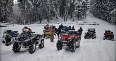 Stire din Eveniment : Cursă de off-road cu ATV-urile, oprită de jandarmii montani