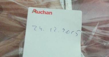 AUCHAN-ul din Maritimo a băgat 18 persoane în spital / IATĂ CE AU GĂSIT INSPECTORII OPC în raionul de Gastronomie - 7