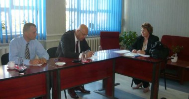 Stire din Cultură-Educație : De ce n-au venit profesorii la audiențele inspectorului general
