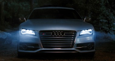 Stire din Diverse : Audi își echipează mașinile cu tehnologie multi-LED