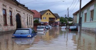Stire din Social : Au fost majorate ajutoarele acordate victimelor fenomenelor meteorologice deosebite