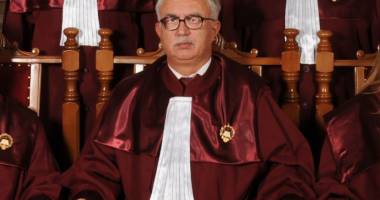 Stire din Politică-Administrație : Augustin Zegrean: Votul în cazul Dan Șova s-ar putea relua