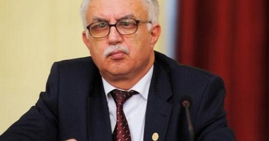 Stire din Politică-Administrație : Augustin Zegrean vrea să fie senator PNL