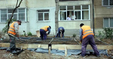Scandal în Tomis Nord. Șantier improvizat pe spațiul verde! / Galerie FOTO - 2
