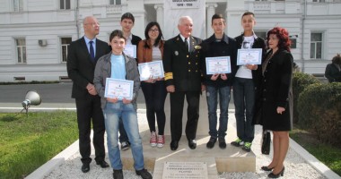 Stire din Cultură-Educație : Au început înscrierile la Concursul de matematică "Viceamiral Vasile Urseanu"
