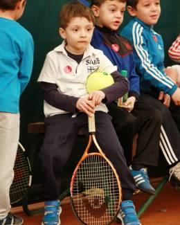 Stire din Sport : Au început înscrierile pentru marea întâlnire cu Simona Halep și Horia Tecău
