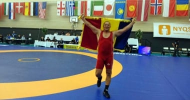 Stire din Sport : Aur mondial pentru luptătorii veterani!