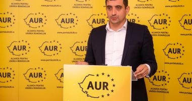 Stire din Politică-Administrație : Ședință extraordinară în AUR: "Rămânem loiali lui Călin Georgescu"