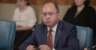 Stire din Politică-Administrație : Ministrul Bogdan Aurescu a discutat cu omologii din Suedia şi Finlanda pe tema aderării celor două state la NATO