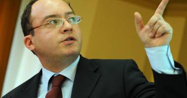 Stire din Politică-Administrație : Aurescu: Românii de pretutindeni trebuie să se bucure de drepturile fundamentale
