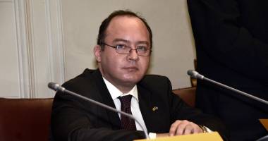 Stire din Politică-Administrație : Amplificarea cooperării economice, pe agenda ministrului Aurescu