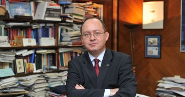 Stire din Politică-Administrație : Bogdan Aurescu: „Cred că Olanda nu a luat încă o decizie în privinţa aderării României la Schengen”