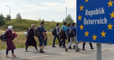 Austria intenționează să se retragă din acordul UE privind relocarea de migranți