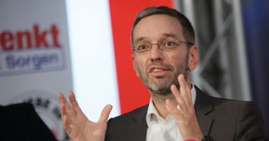 Stire din Actualitate : Austria ar putea începe controale  la granița cu Germania