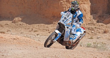 Stire din Sport : Cine sunt românii care vor participa la Raliul Dakar 2012