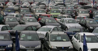 Stire din Economie : INS / Cifra de afaceri în comerț și servicii în luna iulie