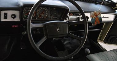 Distracție de 5.000 de euro! "O Dacie din 1991 poate intra în categoria mașinilor de epocă?" - 2