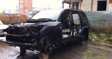 Aveți grijă unde vă parcați mașina! Un șofer a încremenit când și-a văzut mașina dimineață / Galerie foto - 4