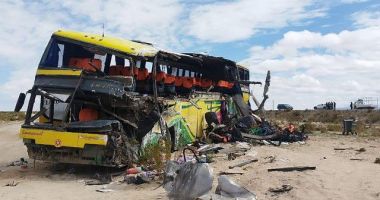 37 de morţi, printre care opt copii, după ce două autobuze de pasageri s-au ciocnit pe o autostradă