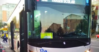 Stire din Social : Se reia circulația celor trei trasee dedicate transportului școlar